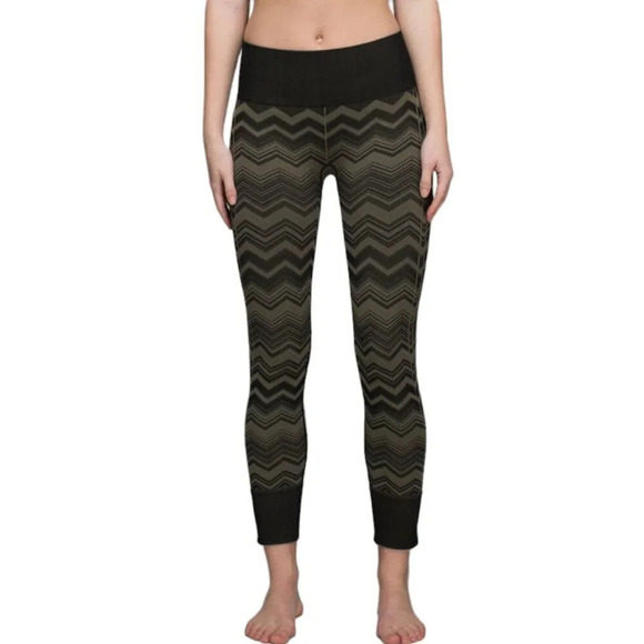 Lululemon Ebb To Street Pant Heathered Fatigue Green Size 6 Chevron Leggings - Picture 4 of 8